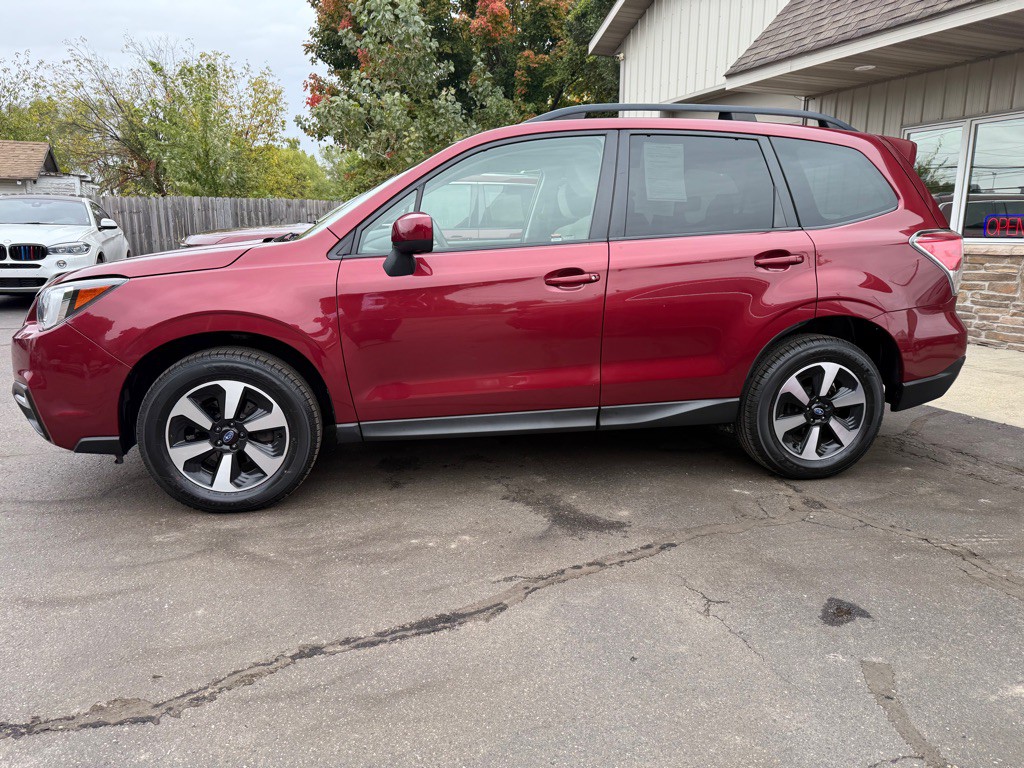 2017 Subaru Forester Image 4
