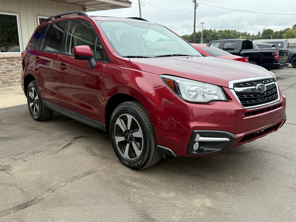 2017 Subaru Forester Image 10