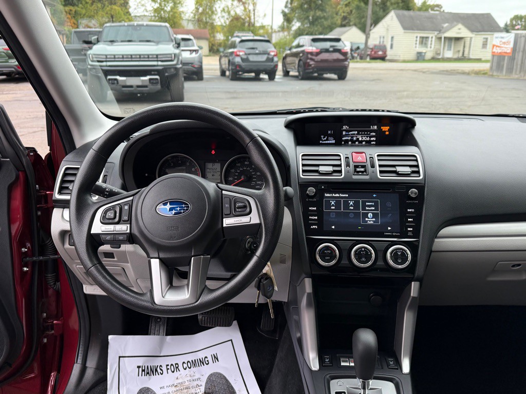 2017 Subaru Forester Image 21