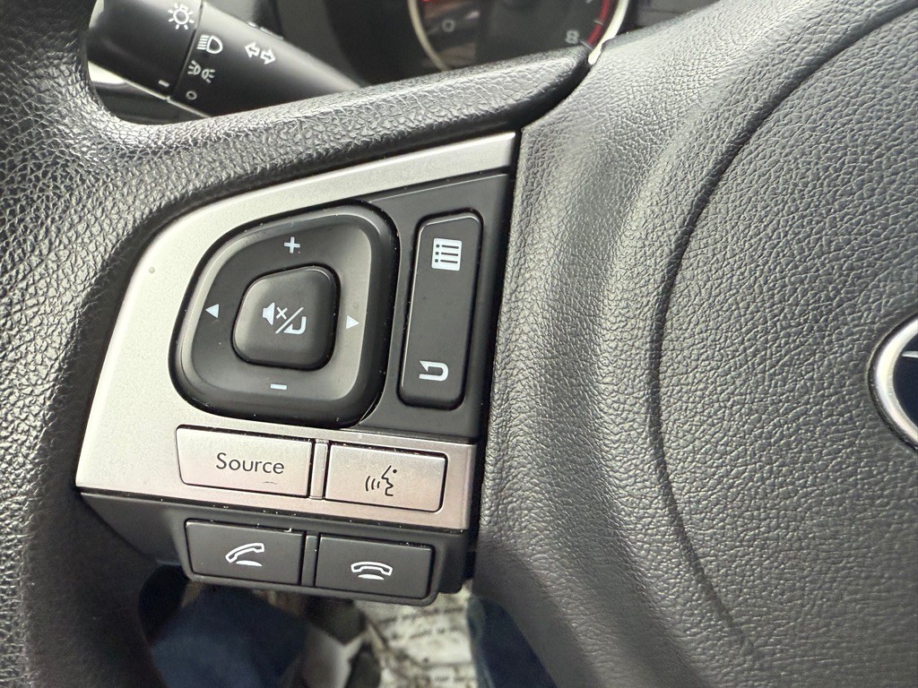 2017 Subaru Forester Image 32
