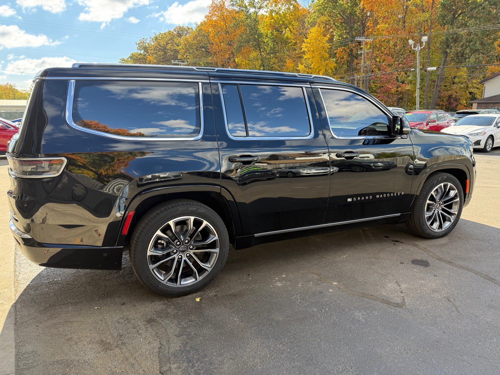 2023 Jeep Grand Cherokee Image 5