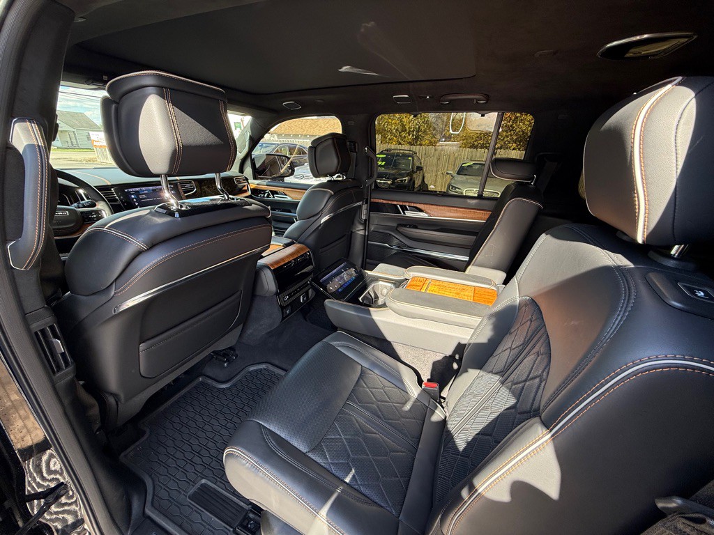 2023 Jeep Grand Cherokee Image 11