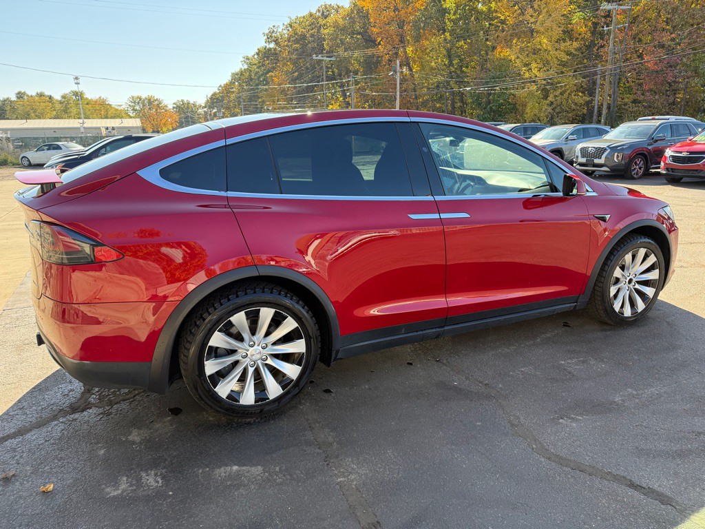 2020 Tesla Model X Image 6