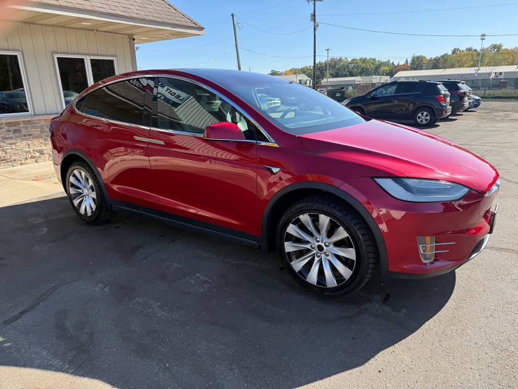 2020 Tesla Model X Image 7