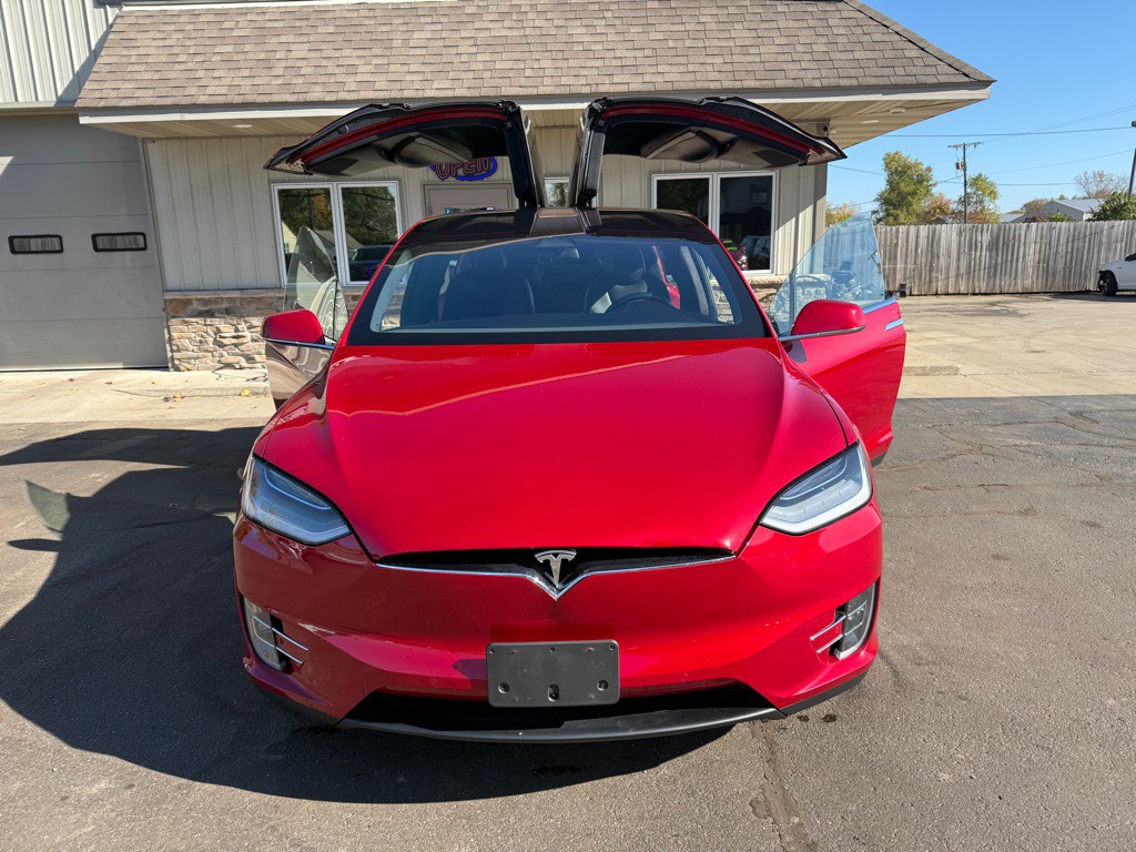 2020 Tesla Model X Image 9