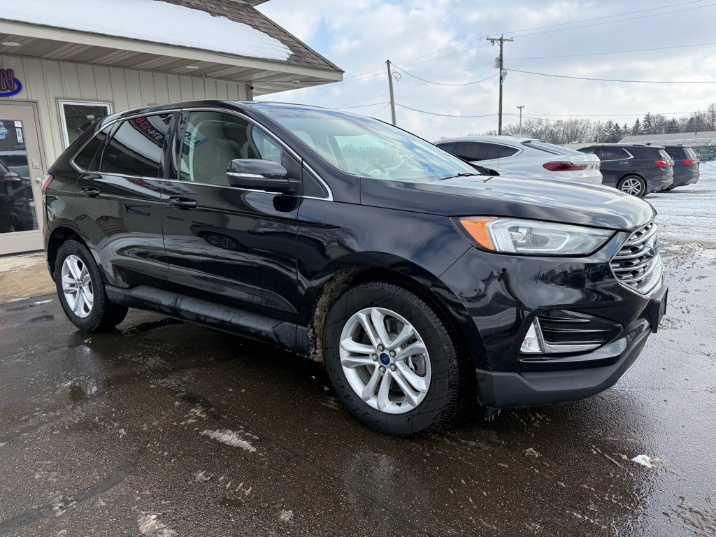 2020 Ford Edge Image 9