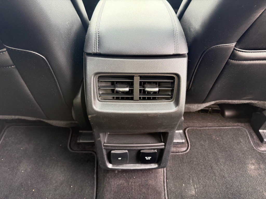 2020 Ford Edge Image 19