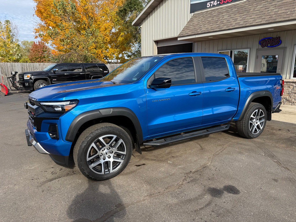 2024 Chevrolet Colorado Image 2