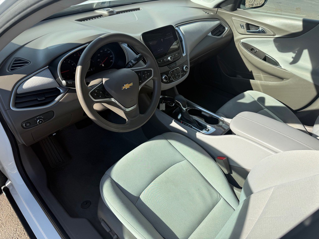 2022 Chevrolet Malibu Image 12