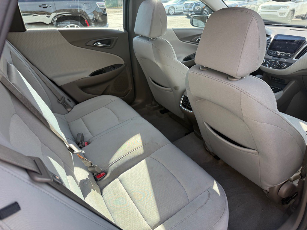 2022 Chevrolet Malibu Image 15