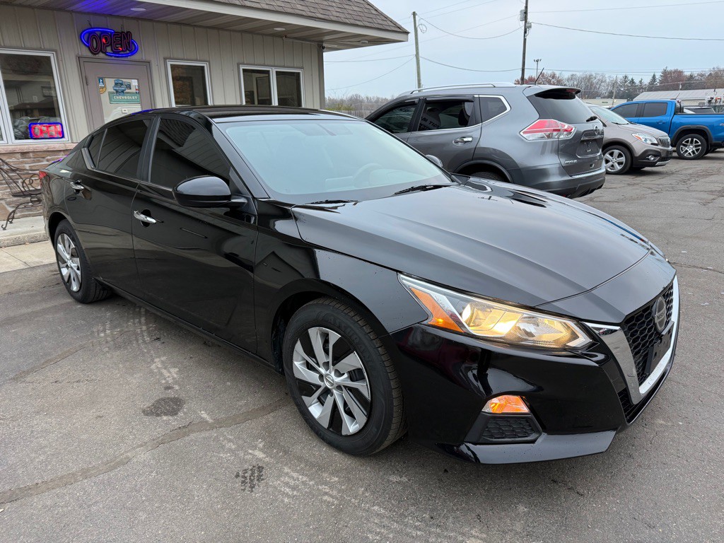 2019 Nissan Altima Image 7