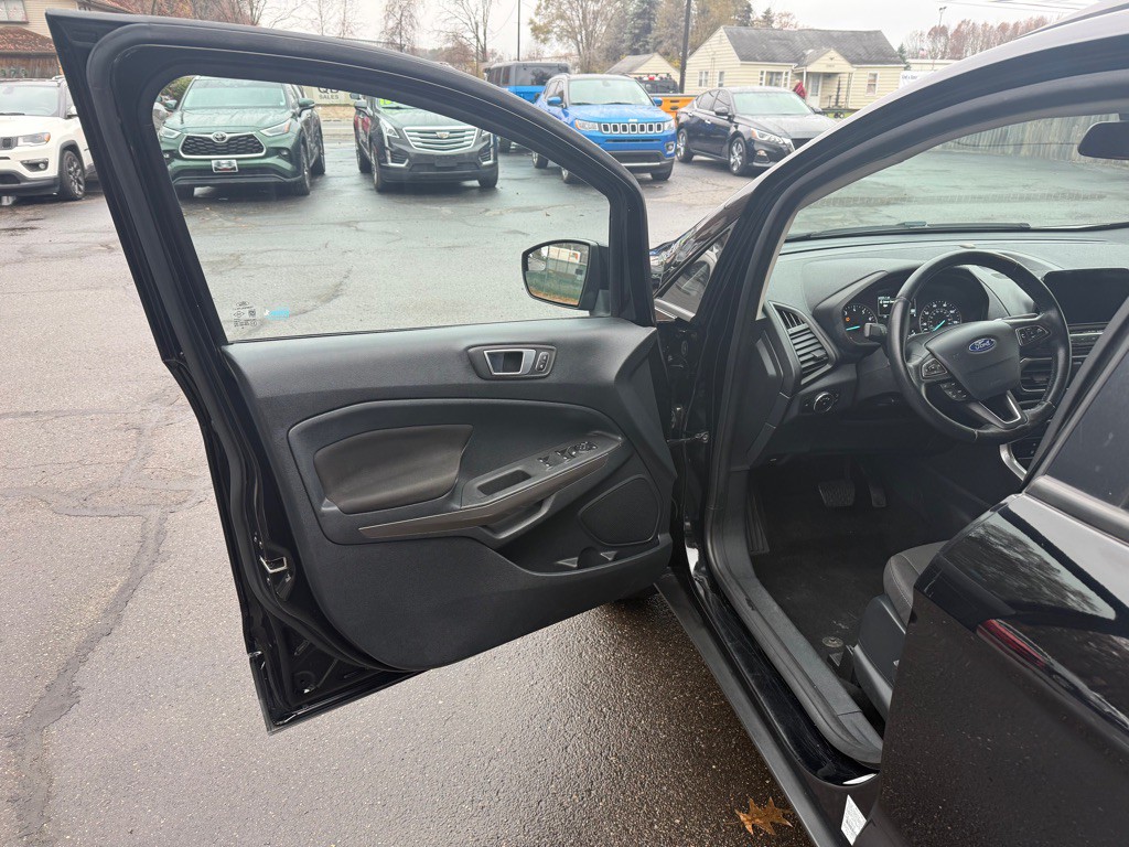 2019 Ford Econoline Image 8