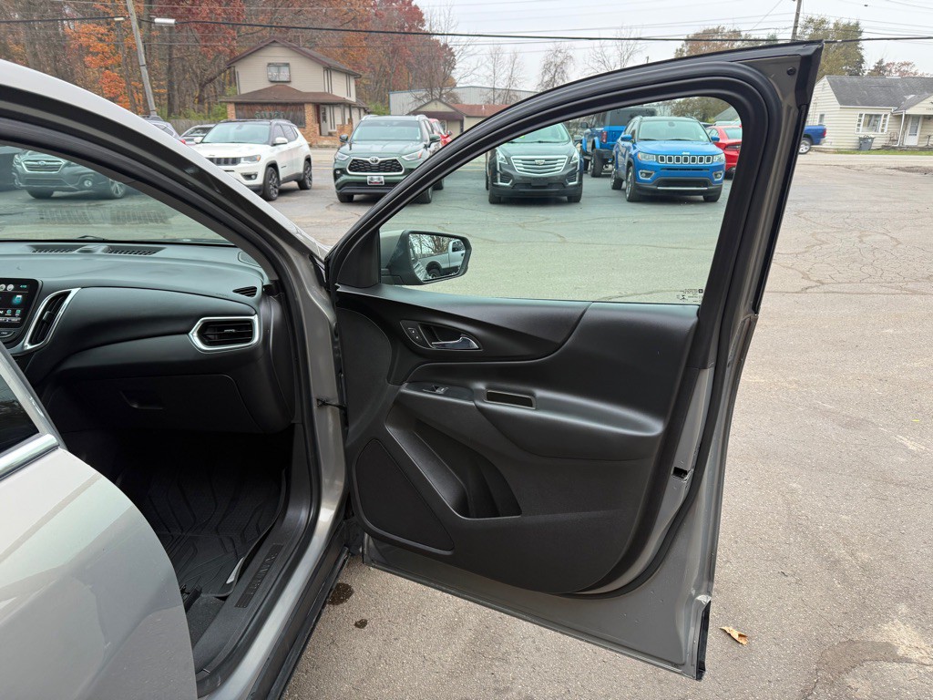 2018 Chevrolet Equinox Image 17