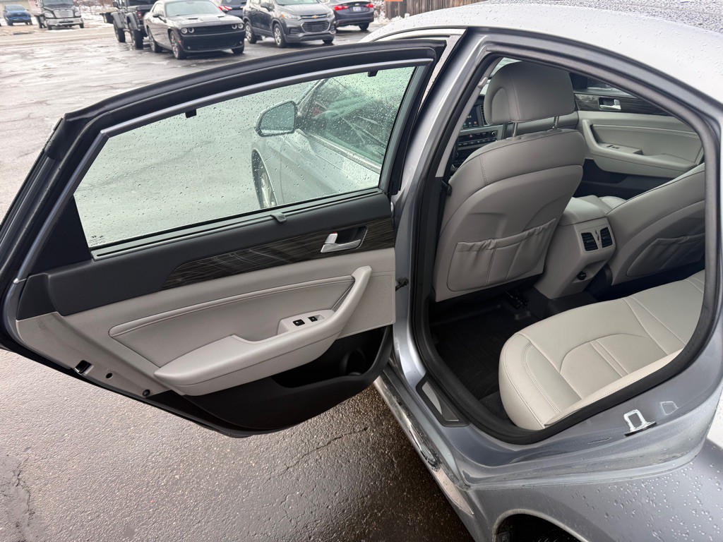 2015 Hyundai Sonata Image 11
