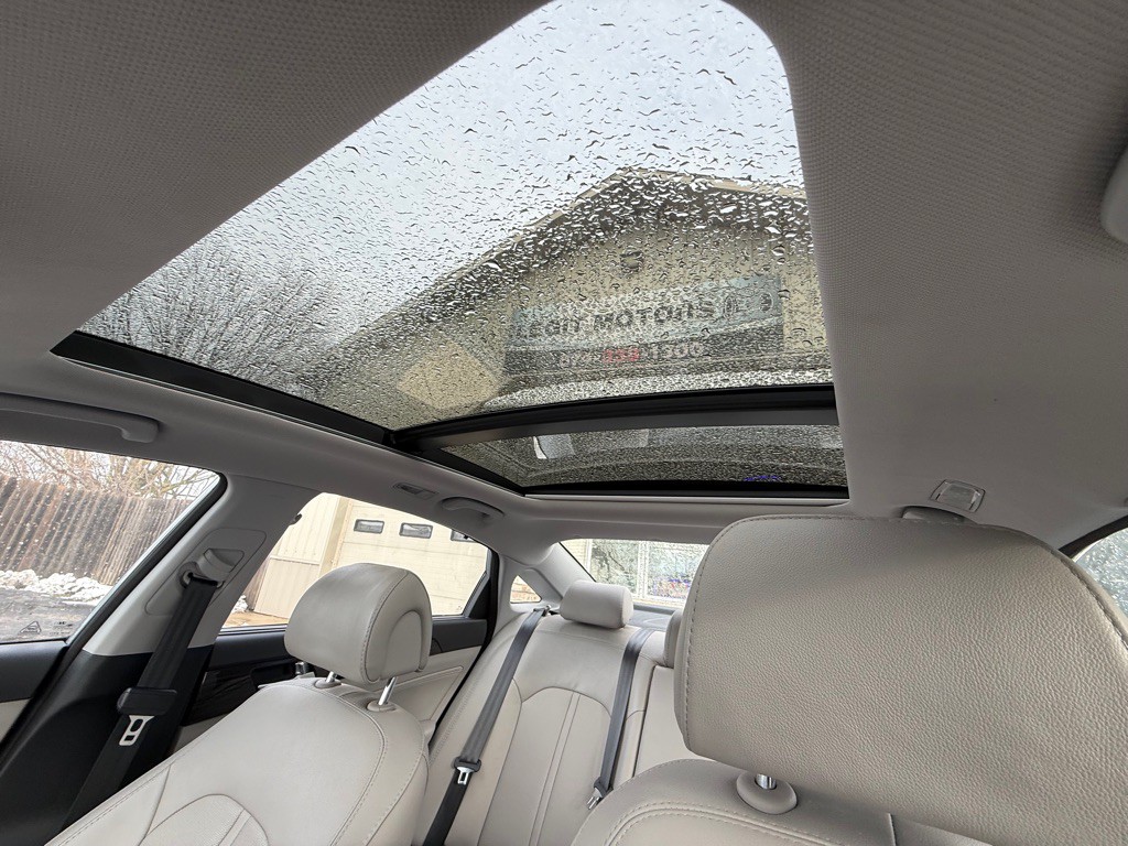 2015 Hyundai Sonata Image 21