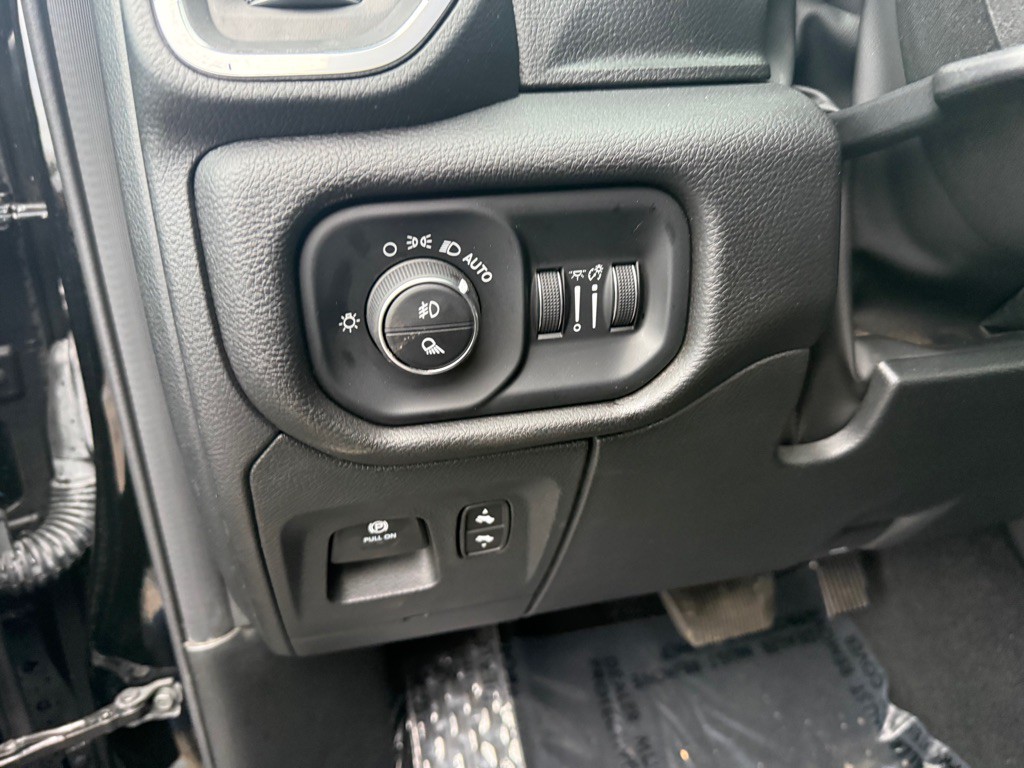 2025 RAM 1500 Image 19