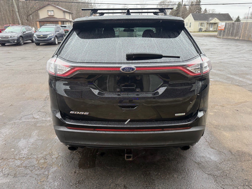 2017 Ford Edge Image 4