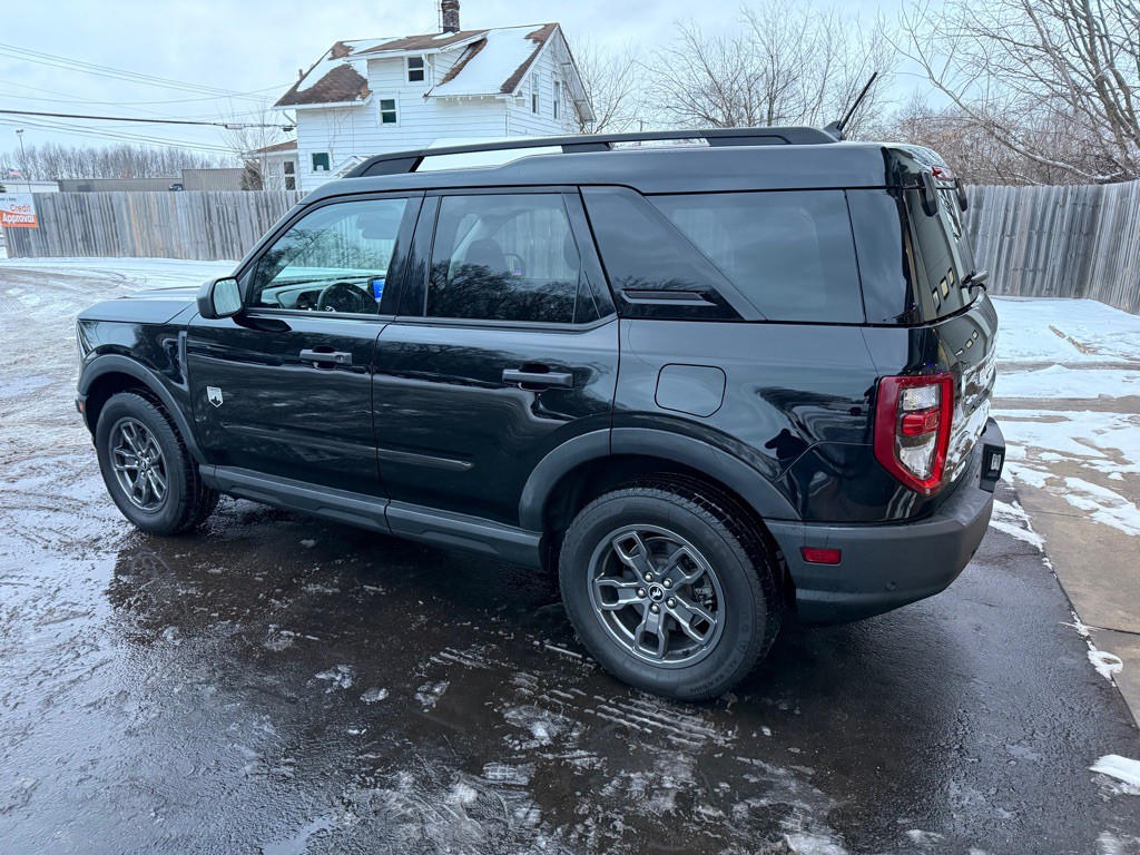 2022 Ford Bronco Image 5