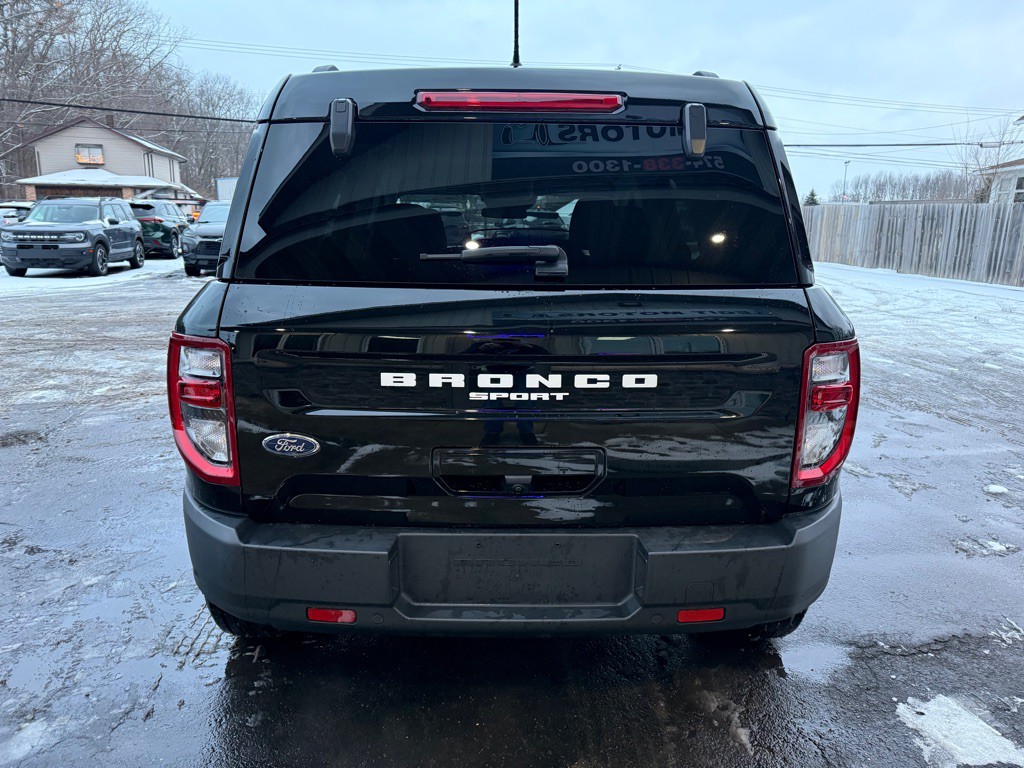 2022 Ford Bronco Image 6