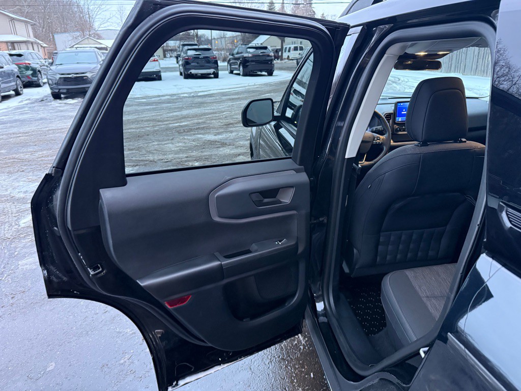 2022 Ford Bronco Image 12