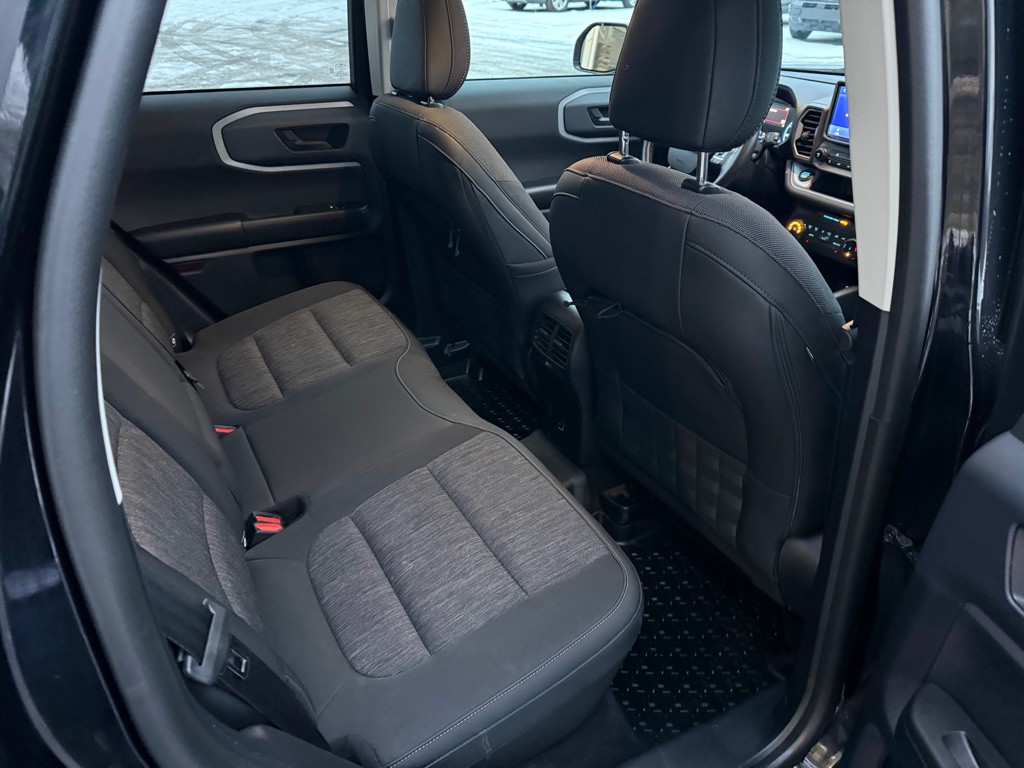 2022 Ford Bronco Image 16