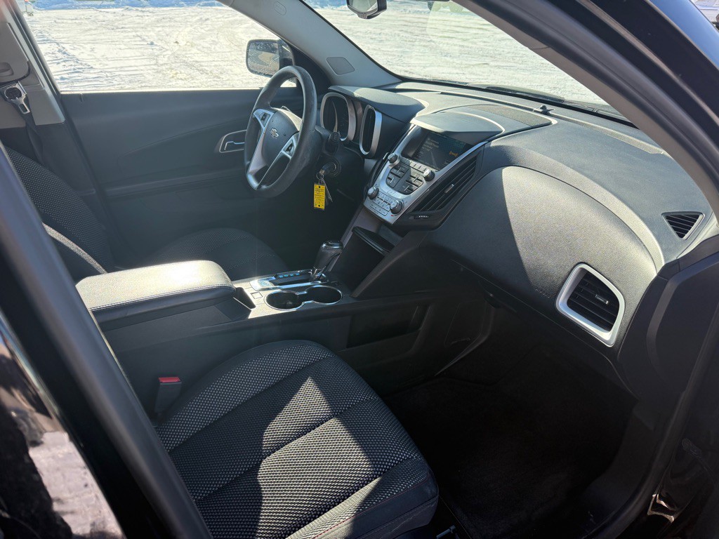 2017 Chevrolet Equinox Image 16