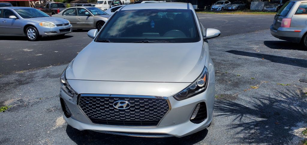 2018 Hyundai Elantra Image 3