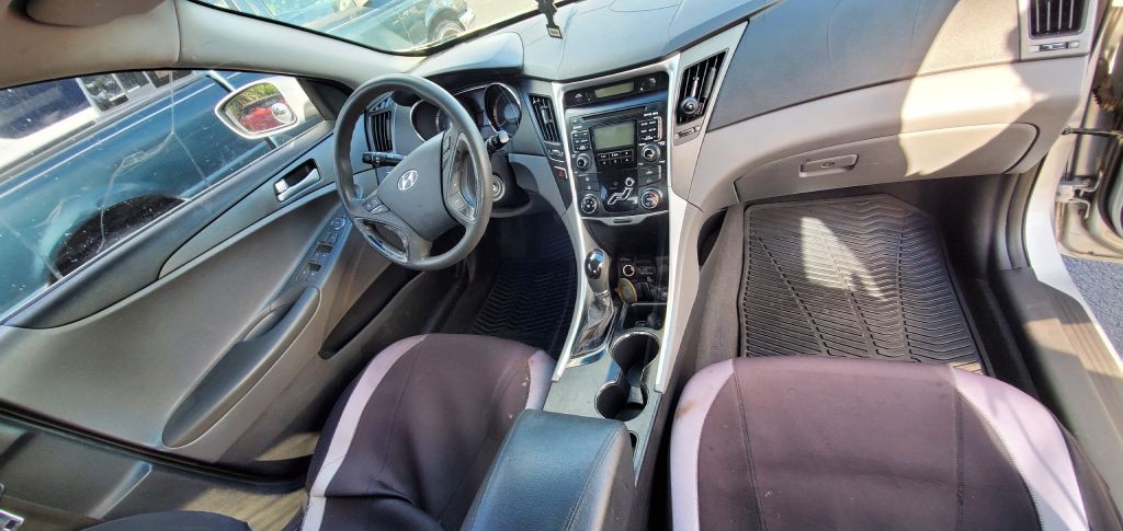 2011 Hyundai Sonata Image 8