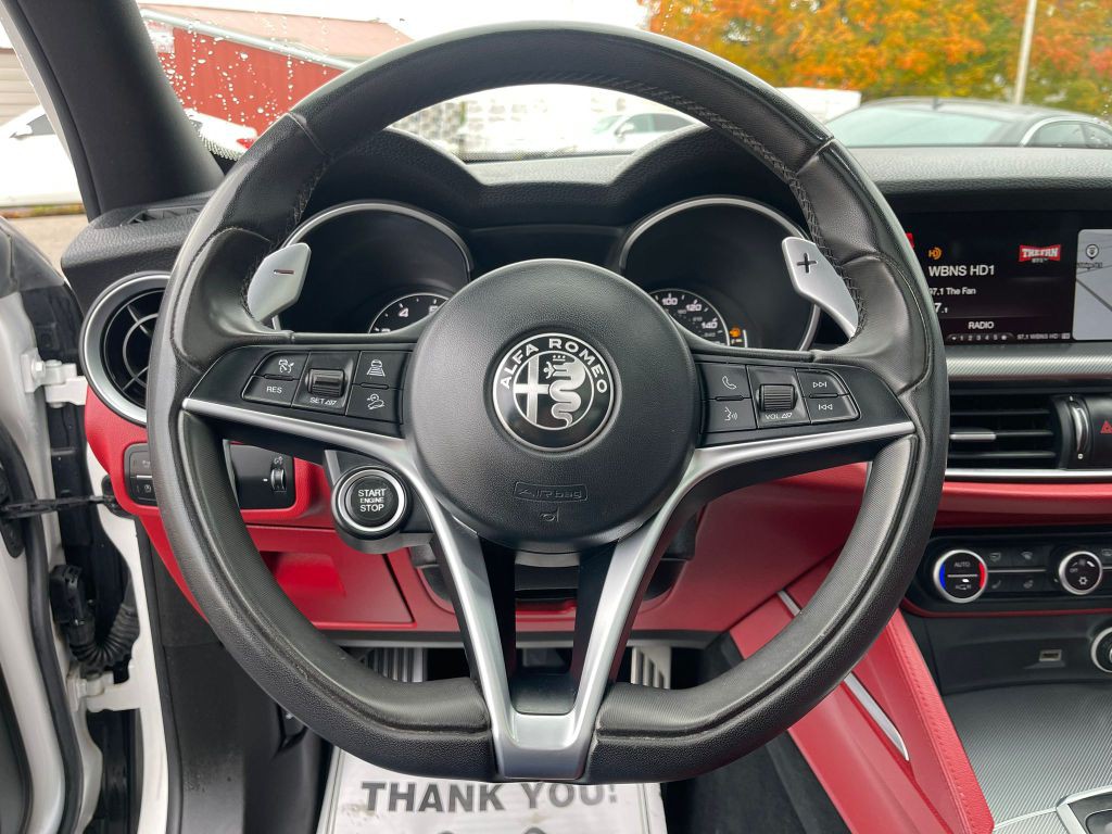2018 Alfa Romeo Stelvio Image 10