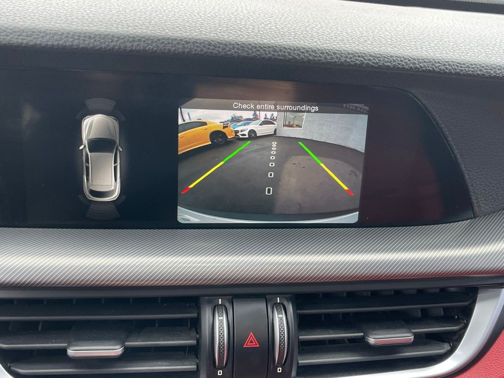 2018 Alfa Romeo Stelvio Image 14