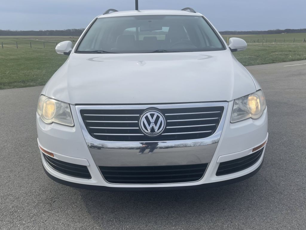 2007 Volkswagen Passat Image 2