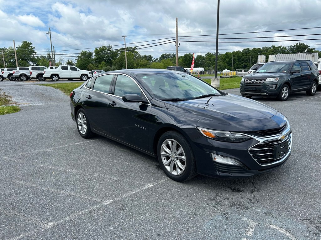 2023 Chevrolet Malibu Image 3