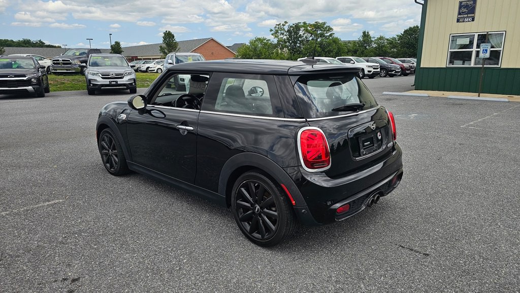 2019 MINI Cooper Image 4