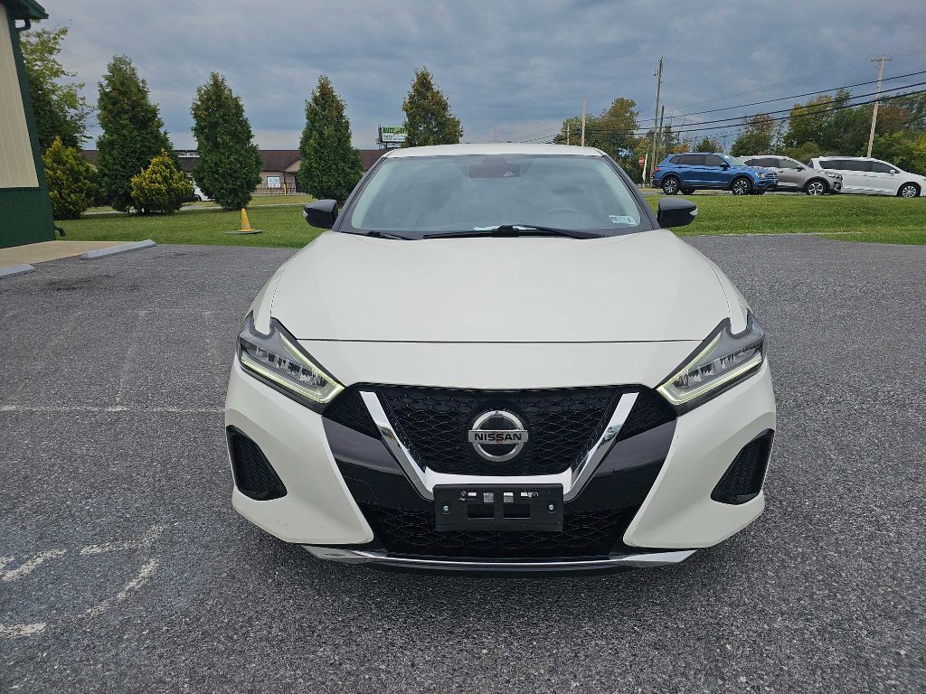 2021 Nissan Maxima Image 2