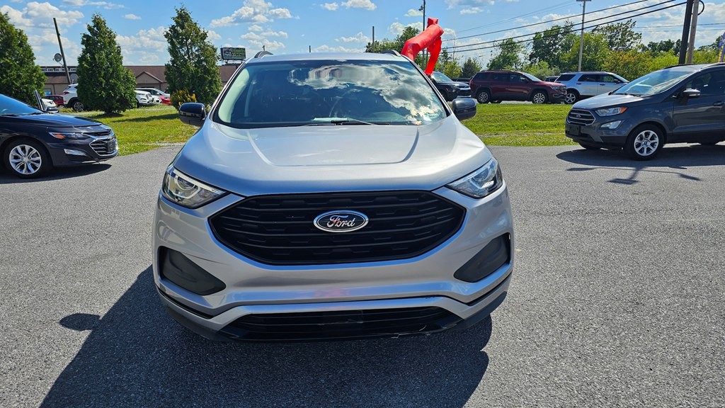 2022 Ford Edge Image 3