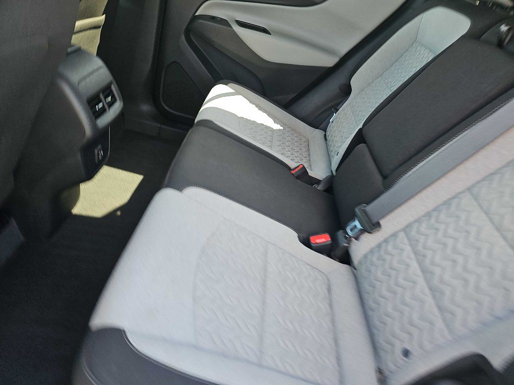 2022 Chevrolet Equinox Image 13