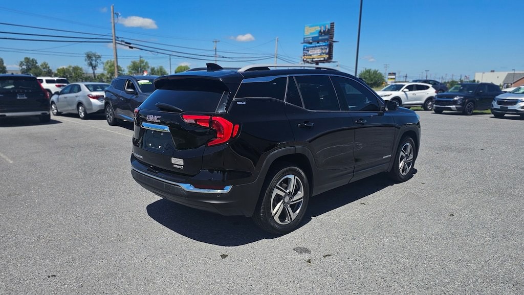 2020 GMC Terrain Image 3