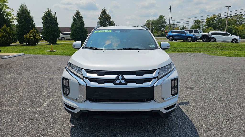 2022 Mitsubishi Outlander Image 7