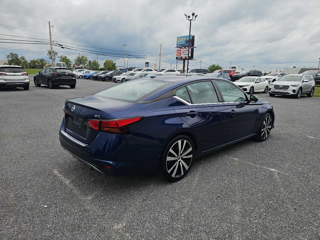 2020 Nissan Altima Image 5