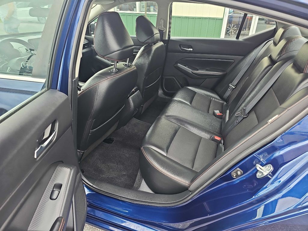 2020 Nissan Altima Image 7