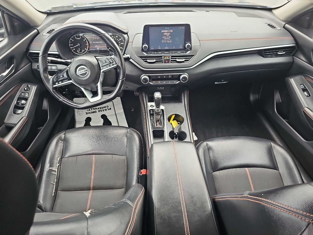 2020 Nissan Altima Image 8