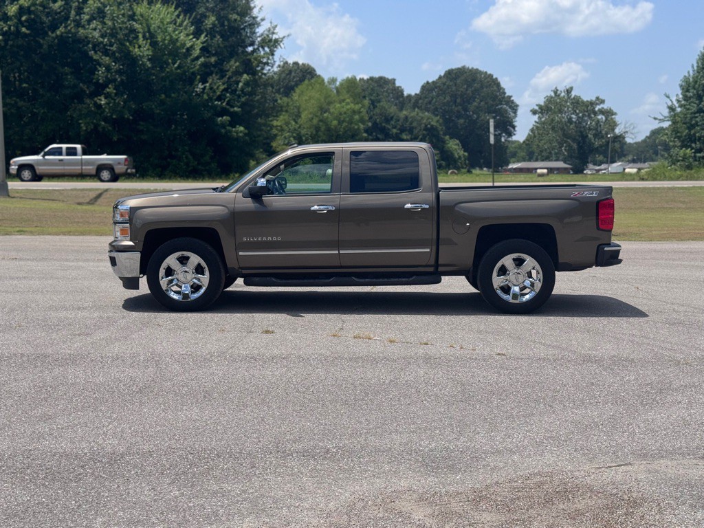 2014 Chevrolet Silverado 1500 Image 2