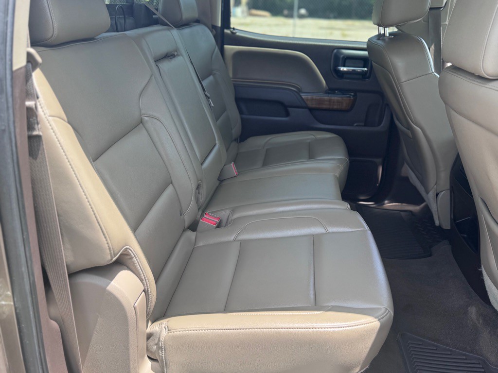 2015 GMC Sierra Image 18