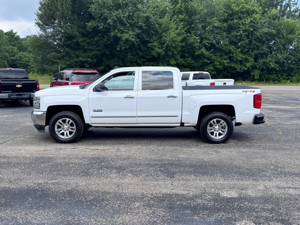 2018 Chevrolet Silverado 1500 Image 2