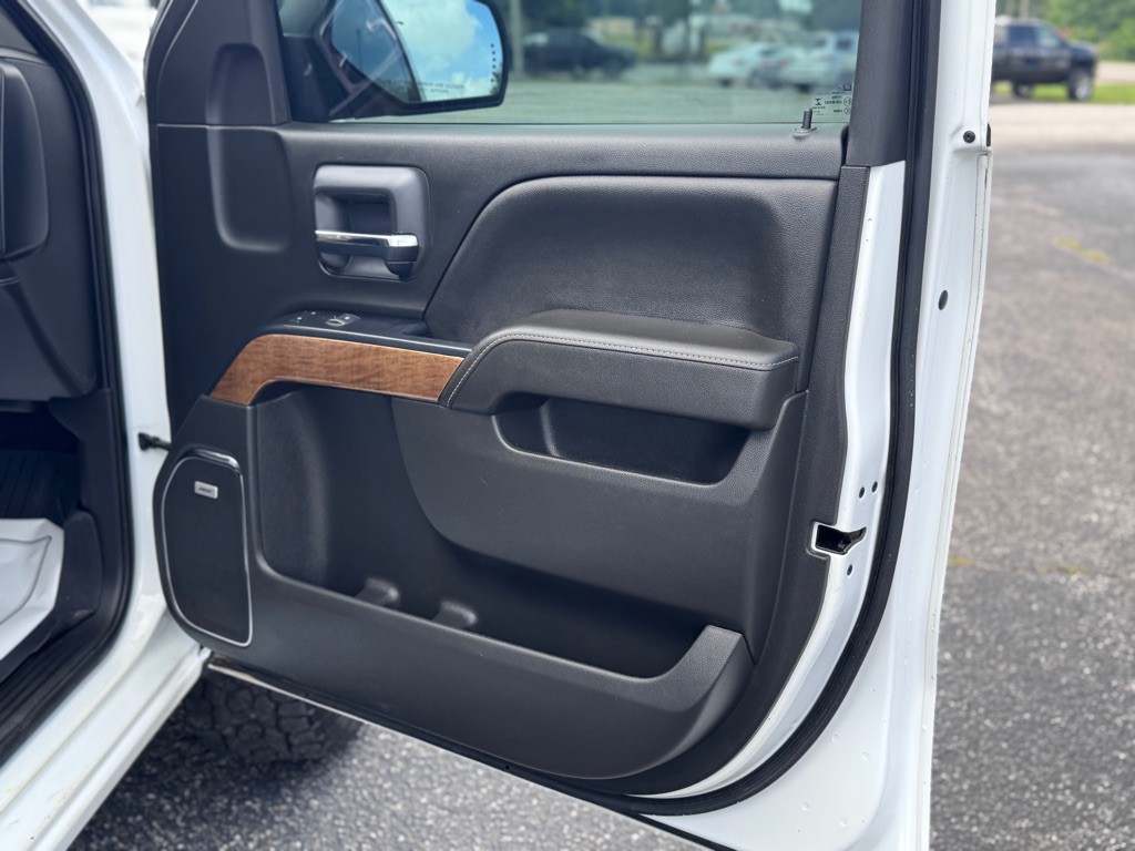 2018 Chevrolet Silverado 1500 Image 17