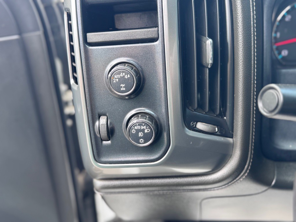 2018 Chevrolet Silverado 1500 Image 21