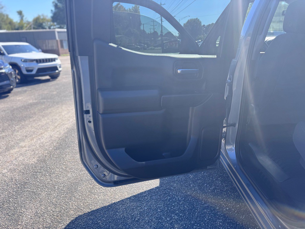 2021 Chevrolet Silverado 1500 Image 15