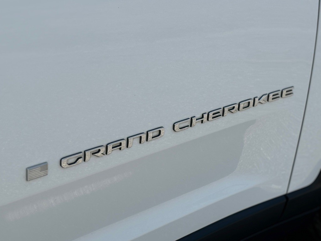 2022 Jeep Grand Cherokee Image 7
