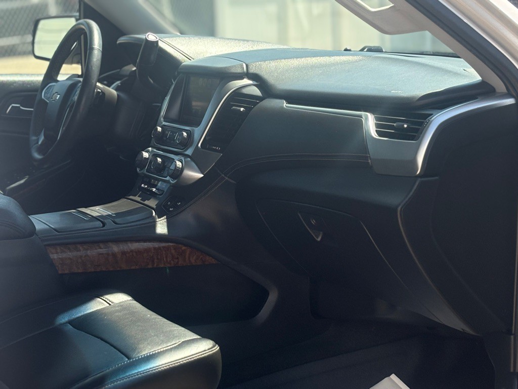 2015 Chevrolet Tahoe Image 12
