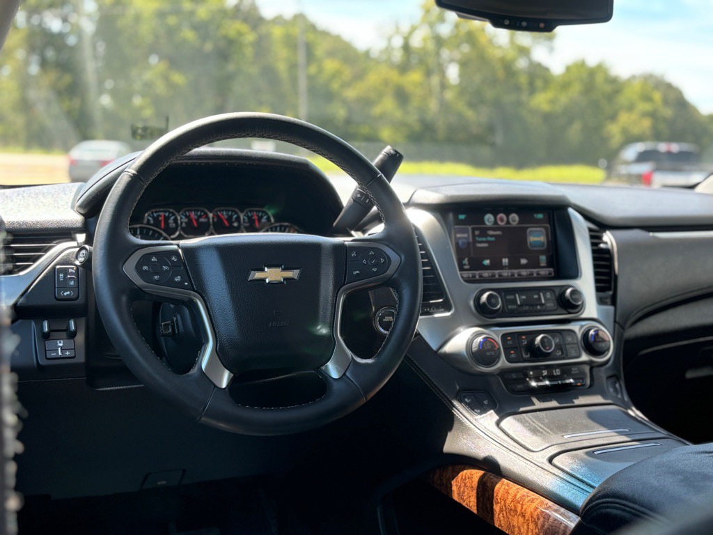 2015 Chevrolet Tahoe Image 16